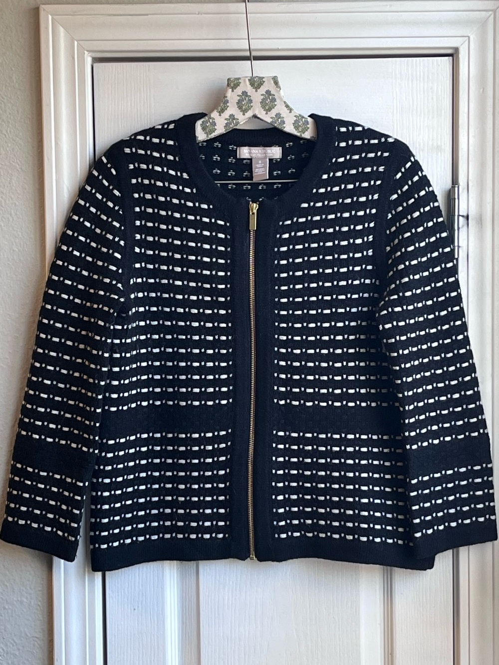 Banana Republic Italian Yarn Merino Wool Cashmere Cardigan Jacket Black White S